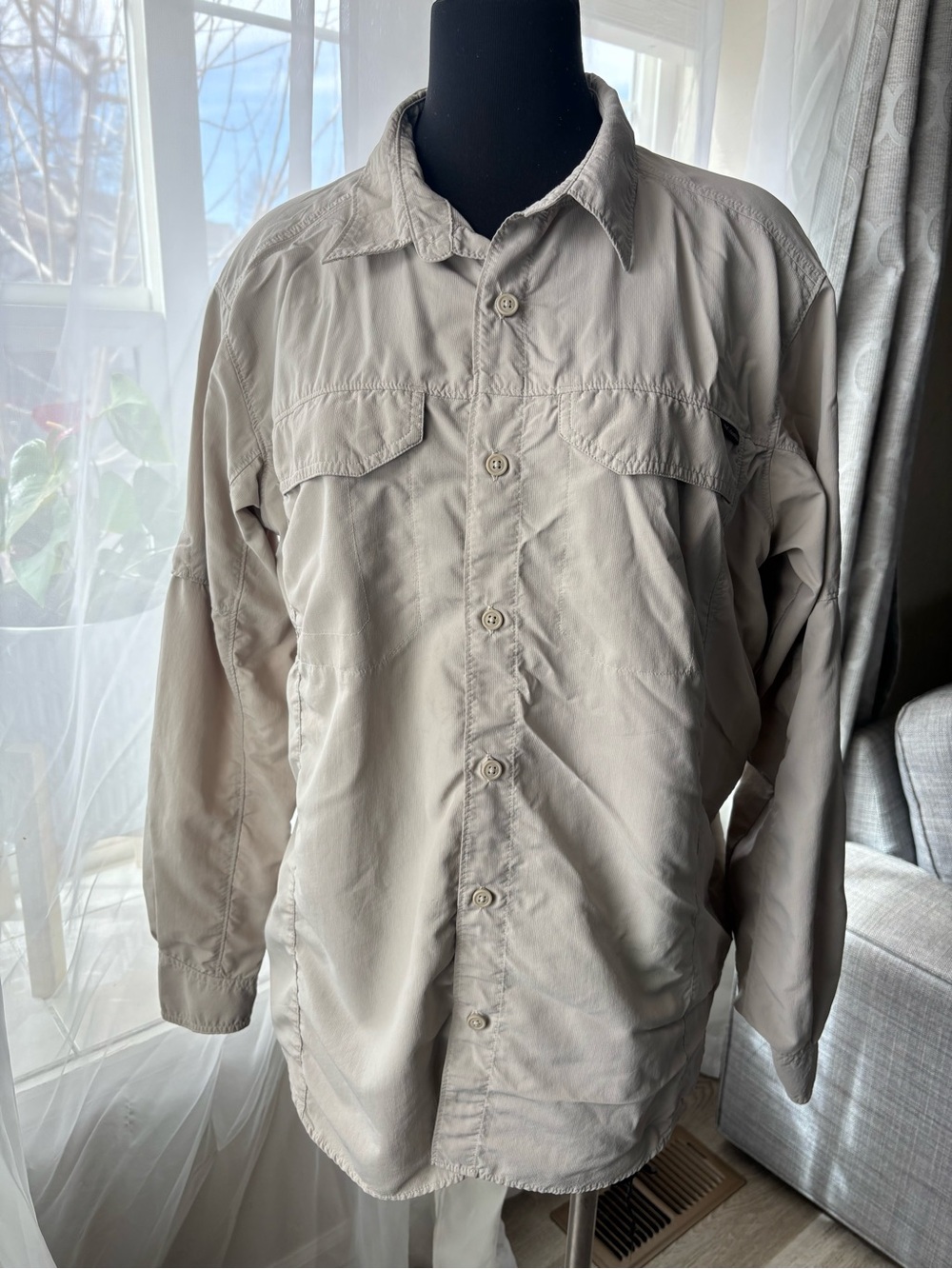 Men's Omni-shade sun protection Jacket - Light Taupe. Size L